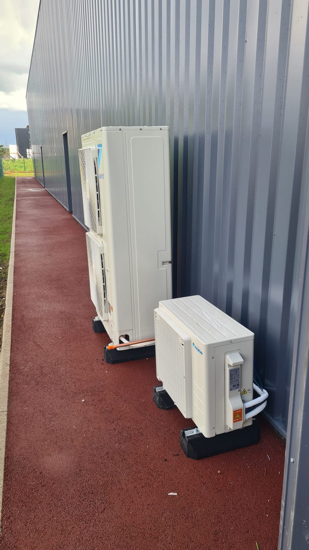 Raccordement électrique et bornier de puissance